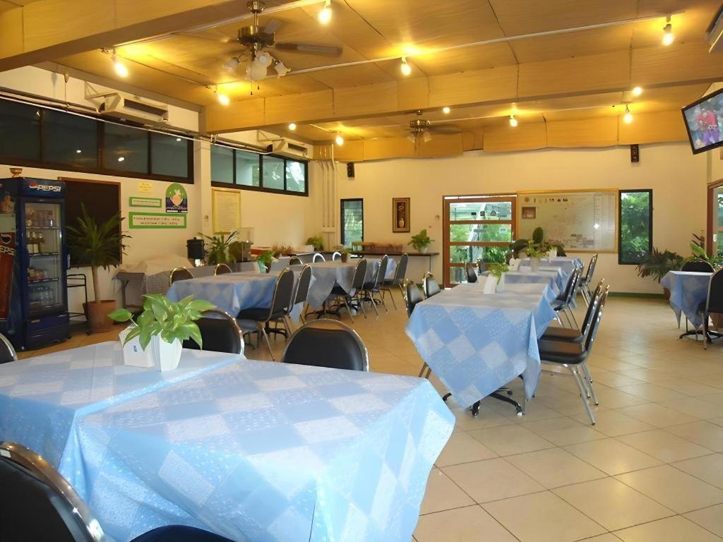 Chayada Garden House And Resort Hotel Накхонратчасіма Екстер'єр фото