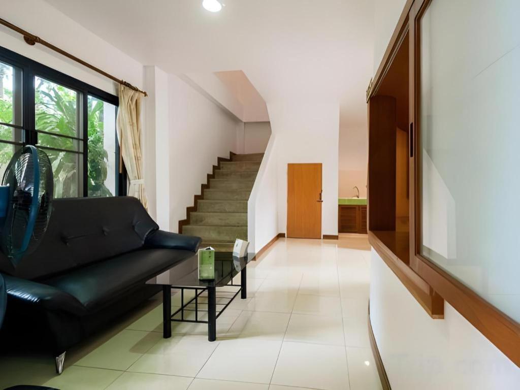 Chayada Garden House And Resort Hotel Накхонратчасіма Екстер'єр фото