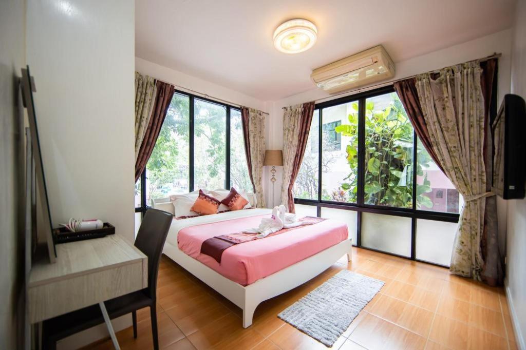 Chayada Garden House And Resort Hotel Накхонратчасіма Екстер'єр фото