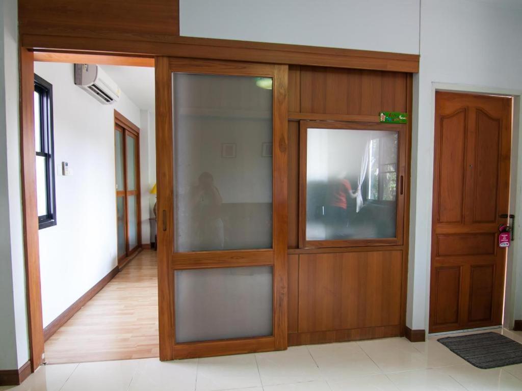 Chayada Garden House And Resort Hotel Накхонратчасіма Екстер'єр фото